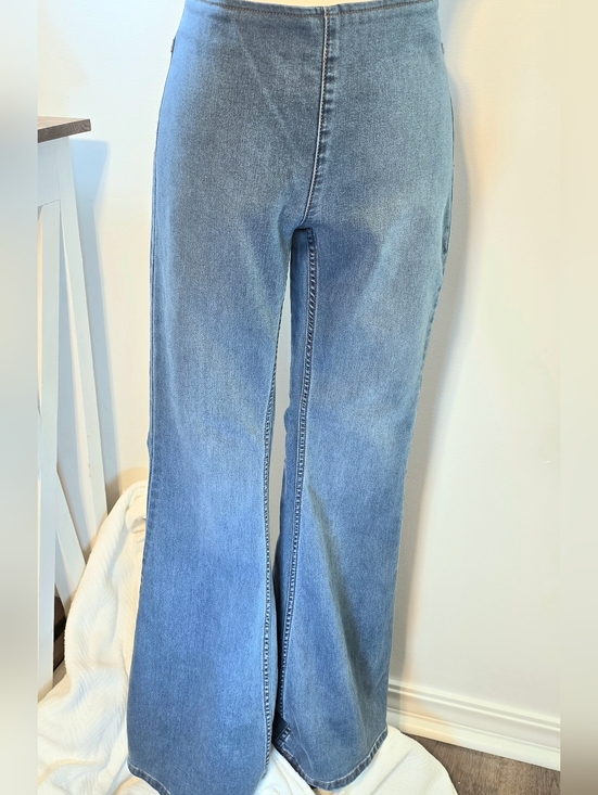 We The Free Denim - We The Free People Mid-Rise Penny Flare Stretch Denim Jeans Women's Size 28